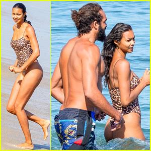 Victorias Secret Angel Lais Ribeiro Has A Beach Day With Nba Player Fiance Joakim Noah