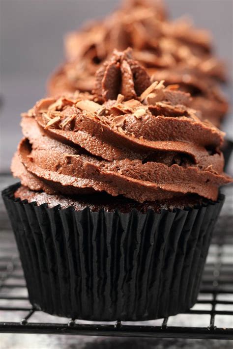 Classic Vegan Chocolate Cupcakes Recipe Loving It Vegan