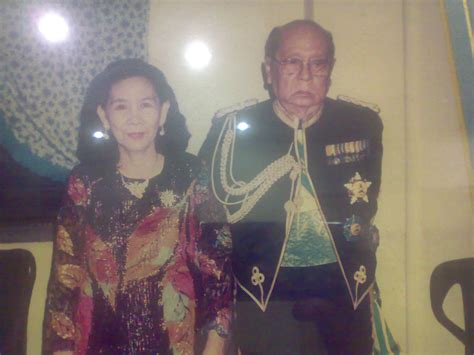 Jenazah adinda kepada sultan pahang, tengku arif bendahara pahang tengku abdullah sultan abu bakar, 78, selamat. TENGKU ARIF TEMENGGONG PAHANG II: August 2010