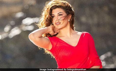 Race 3 Salman Khan Chweetly Posted Pic Of Jacqueline Fernandez In A