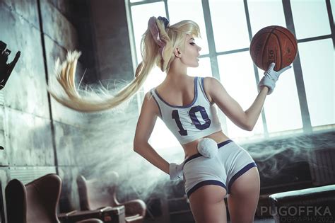 Cosplay Space Jams Lola Bunny Hits The Court Bell Of Lost Souls