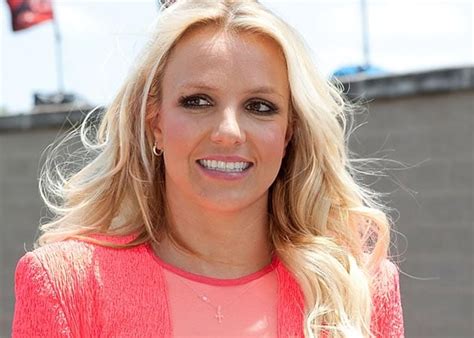 Britney Spears Is A Very Subtle X Factor Judge