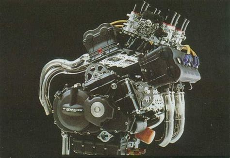 Honda Oval Pistons Engine