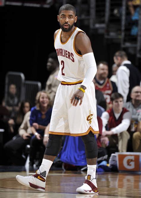 Solewatch Kyrie Irving Returns To The Cavs In A Nike Kyrie 2 Pe