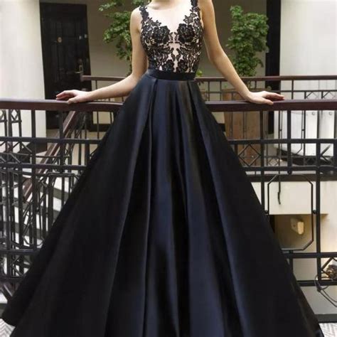 Sexy Black Applique Prom Dresses With Illusion Bodicesatin A Line