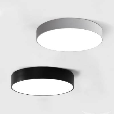 Flush mount ceiling lights are perfect for any room in the house as they provide ambient light in a simple, stylish way. Modern LED Ceiling Light Round Flush Mount - onlywonderful.com
