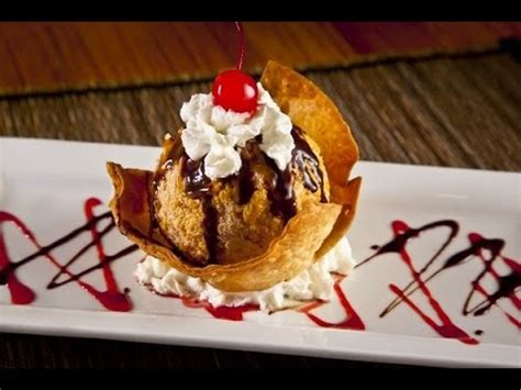 Yaitu simple ice cream, yang kiki buat ini hanya 3 bahan saja, rasanya lembut & enak, buatnya juga mudah banget lho. Cara Membuat Ice Cream Goreng Mudah & Enak - YouTube