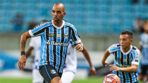 Grêmio Rescinde Contrato Com Diego Tardelli Radio Grenal