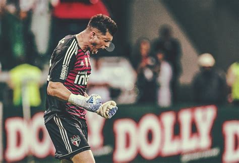 Maybe you would like to learn more about one of these? SPNet - São Paulo volta a uma final com o herói Volpi e ...