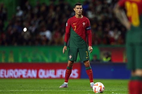 Golazo De Tiro Libre El Doblete De Cristiano Ronaldo Con Portugal