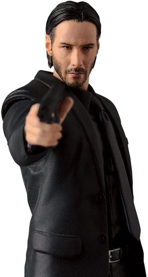 John wick is on the run after killing a member of the international assassins' guild, and with a $14 million price tag on his head, he is the target of hit men and women everywhere. John Wick MAFEX Figure Photo and Details - The Toyark - News