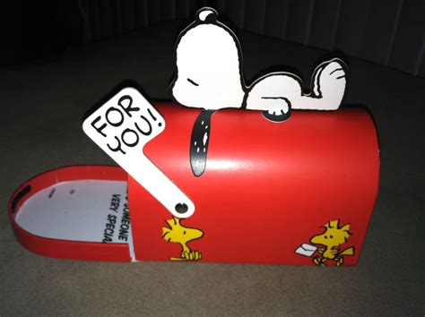 Snoopy T Box Snoopy Valentine Kids Valentine Boxes Snoopy Ts