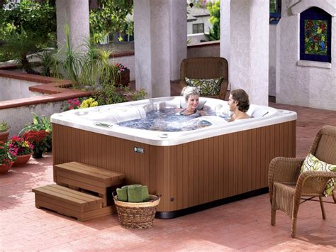 Finding your bath tub too belligerent for your skin? Easy Hot Tub Chlorine Water Care Maintenance