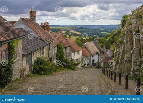 Gold Hill In Shaftesbury In Dorset Uk Stock Image Image Of Cobbled