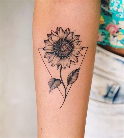 40 Sunflowers Tattoos Design Ideas For Women · Sunflower Tattoo