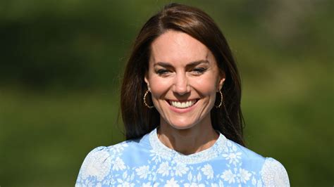 kate middleton s rare fashion faux pas she made two separate times and we re obsessed with the