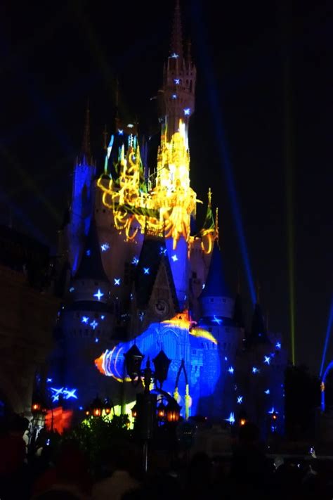 Review Once Upon A Time Castle Projection Show At Magic Kingdom