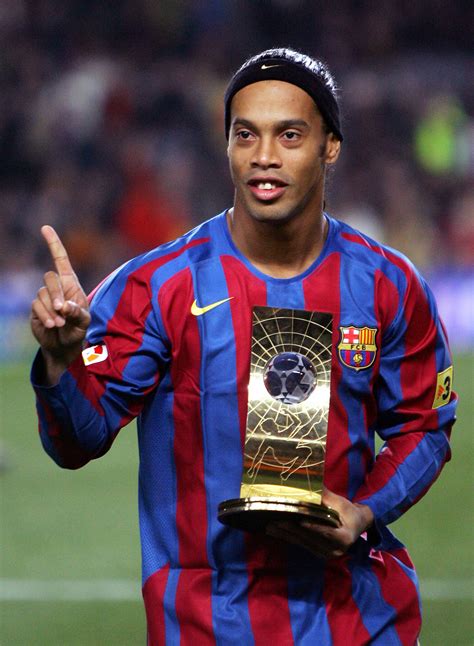 Ronaldinho Mi Manca San Siro Ma Penso Solo A Vincere Il Mondiale E