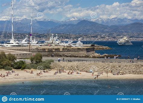 Antibes On The French Riviera Editorial Photo Image Of Tourists