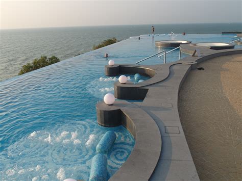 Royal Cliff Hotel Pattaya Tiered Vacations Under One Roof