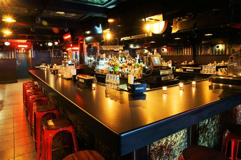 In business since 1975, this cozy bar offers live music nightly including live jazz music, tv sports & dozens of tap brews. The mean fiddler is a midtown Irish pub and Times Square party bar destination, offering Irish ...