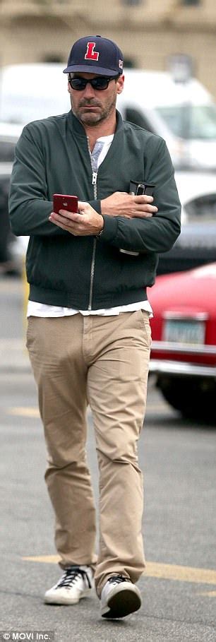 Jon Hamm Forgets His Underwear During An Outing In La Daily Mail Online