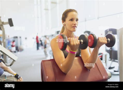 Woman Flexing Her Biceps Hi Res Stock Photography And Images Alamy
