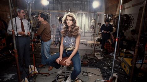 brooke shields ran out after losing virginity to dean cain
