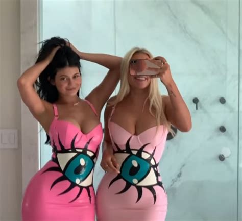 Kylie Jenner And Her Influencer Bff Getting Ready For Their Lasik Eye Surgery Party So This Is