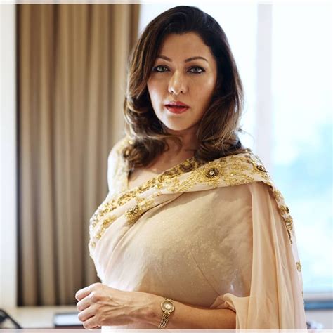 dr aditi govitrikar bollywood actress actresses model