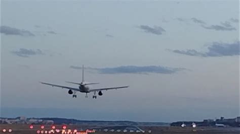 Plane Spotting At Reagan National Airport Youtube