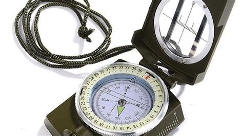 8 best hiking compasses in 2022 suunto coghlan s and more mybest