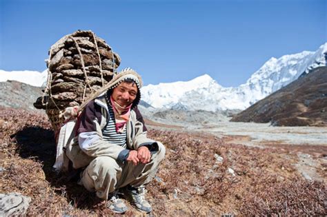 Los Sherpas Guías Locales Que Suben El Everest Sin Cansarse Mundo