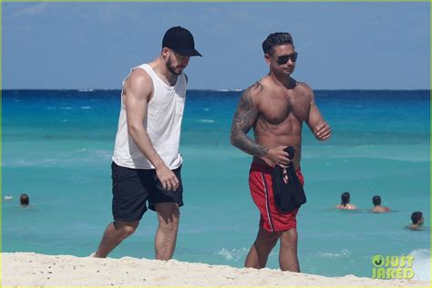 Jersey Shores Pauly D And Vinny Go Shirtless In Cancun Photo 4260683 Jersey Shore Pauly D