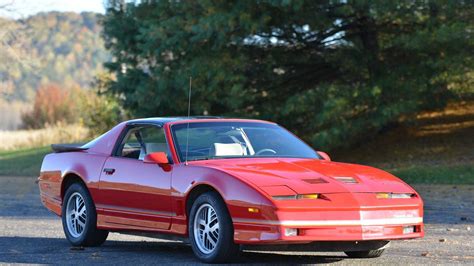 Enjoy The Third Gen F Body Boom In This 1986 Trans Am Motorious