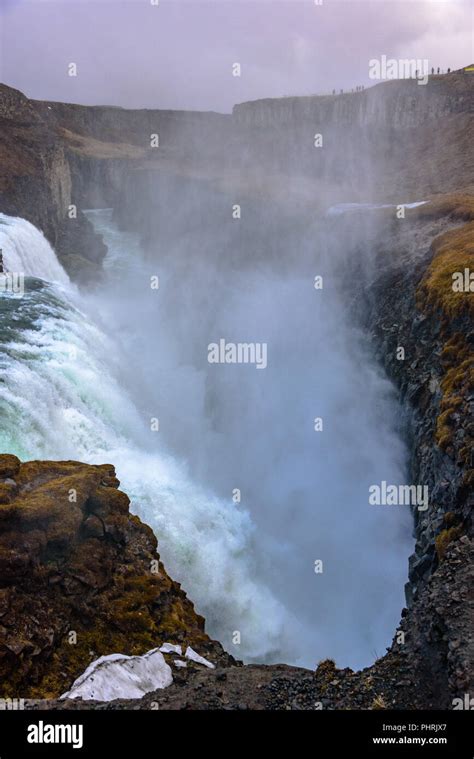 Die Hvítá Fluss Am Gullfoss Wasserfall In Eine Schlucht Fliesst