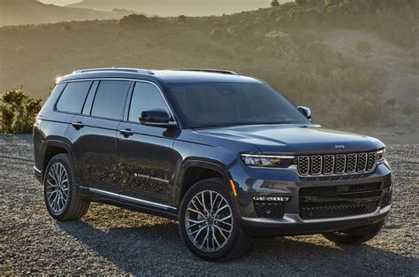 The jeep cherokee is a line of suvs manufactured and marketed by jeep over five generations. 2021 Grand Cherokee L: Jeep's Flagship Adds a Row | CARFAX