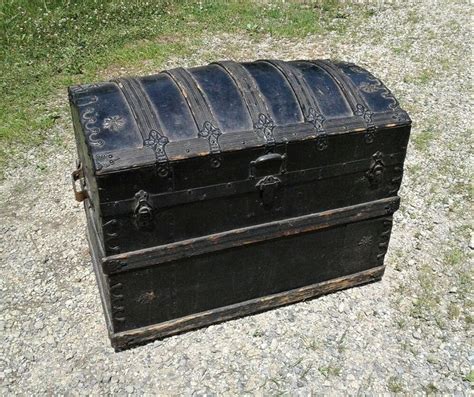 Antique Black Dome Top Steamer Trunk 1890s Era Victorian Unknown In