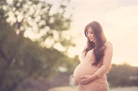 Maternity Photos With A Vintage Feel Lace And Pearls With Images