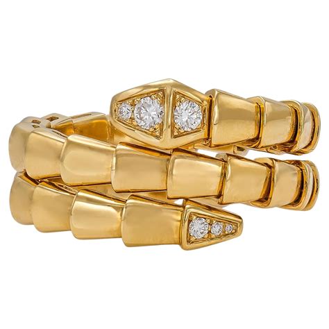 Bulgari Serpenti Peridot Diamond Gold Coil Ring At 1stdibs Bulgari