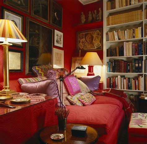 John stefanidis brands limited specialises in the architectural and interior design of both residential properties and hotels across the globe. John Stefanidis English library - Interiors By Color