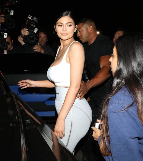 Kylie Jenner Lets Slip Her New Size As Shrinking Star Tries On Clothes