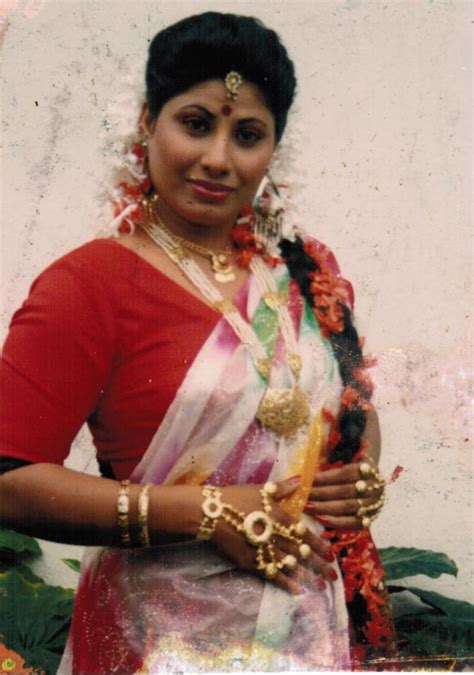 Sri Lankan Sex Symbol Sumana Gomes Hot Photos Collection