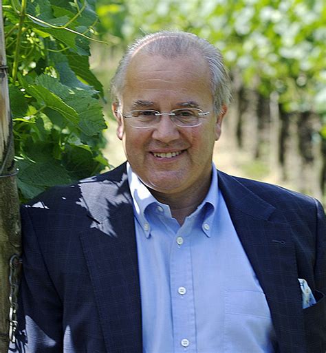 Seitdem hat sich zwar manches zum besseren verändert, aber zuweilen fremdelt der unternehmer noch mit dem fußballverband. Nicht billig, aber gut: 2009 Spätburgunder Edition Fritz ...