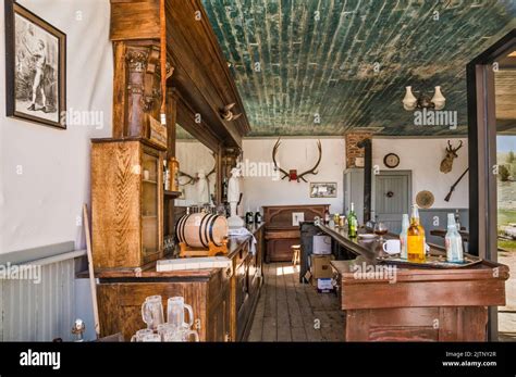 Old River Saloon No Hi Res Stock Photography And Images Alamy