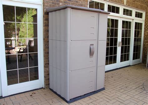 Rubbermaid Outdoor Storage Cabinet Ebth