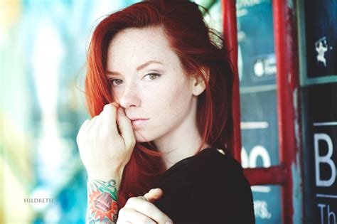 Wallpaper Women Redhead Tattoo Hattie Watson 2048x1363 Javalonte