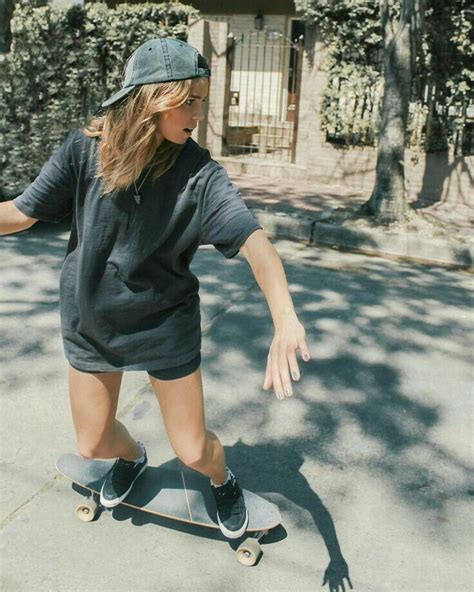 Pin By Meredith Starmer On Skater Girl Skateboard Girl Outfits