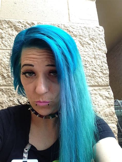 There are multiple shades of this color that women love to sport. 20 Blue Hair Color Ideas for Women | Hairdo Hairstyle