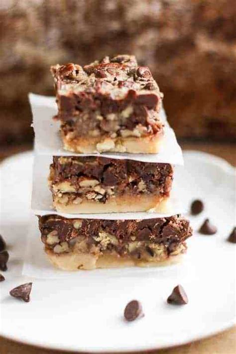 I was lying in bed reading in the evening after having made these white chocolate pecan pie bars. Salted Caramel and Chocolate Pecan Pie Bars - A Fork's Tale